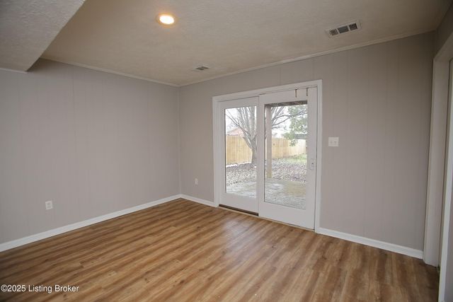 9323 Willowwood Way, Louisville, KY 40299