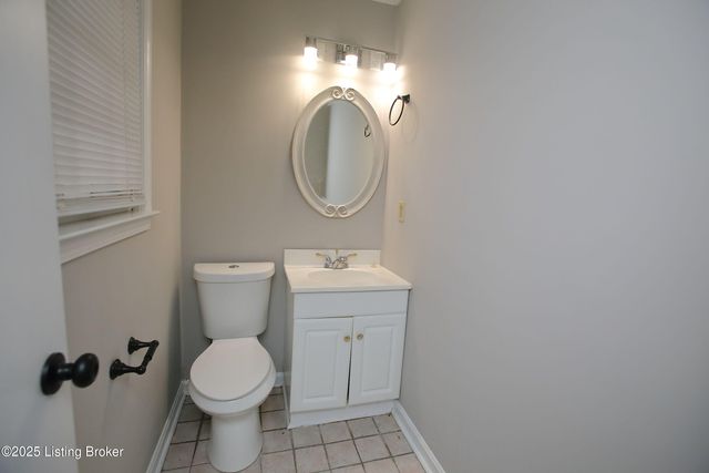 9323 Willowwood Way, Louisville, KY 40299