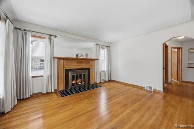1304 N Vernon Street, Dearborn, MI 48128