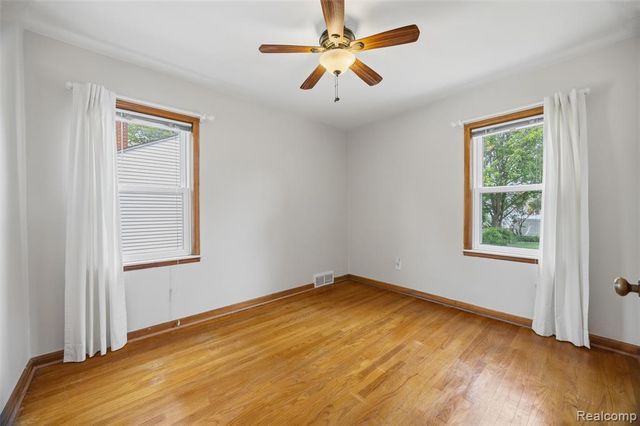 1304 N Vernon Street, Dearborn, MI 48128