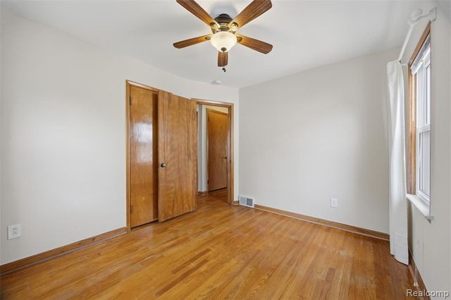 1304 N Vernon Street, Dearborn, MI 48128