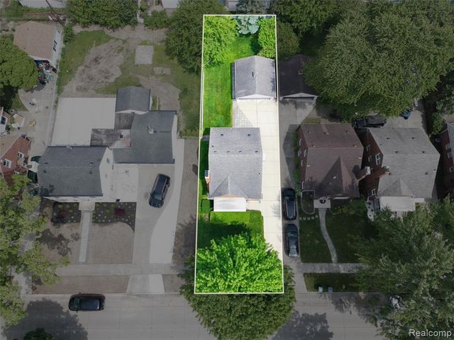 1304 N Vernon Street, Dearborn, MI 48128