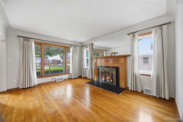 1304 N Vernon Street, Dearborn, MI 48128