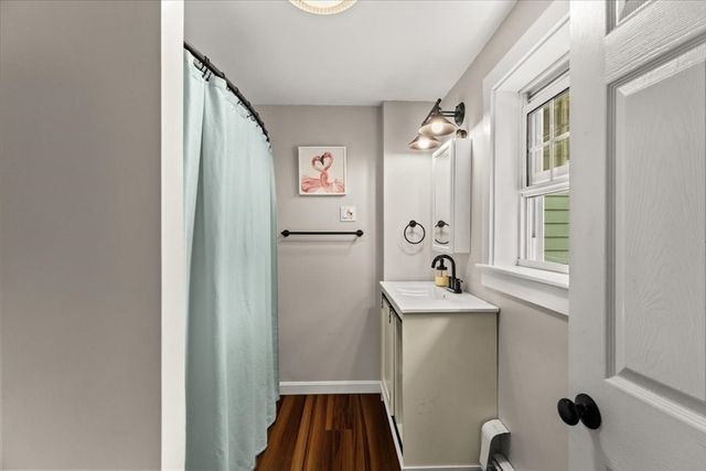 369 Village St, Medway, MA 02053
