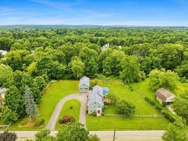 369 Village St, Medway, MA 02053