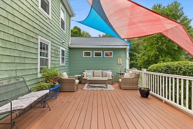 369 Village St, Medway, MA 02053