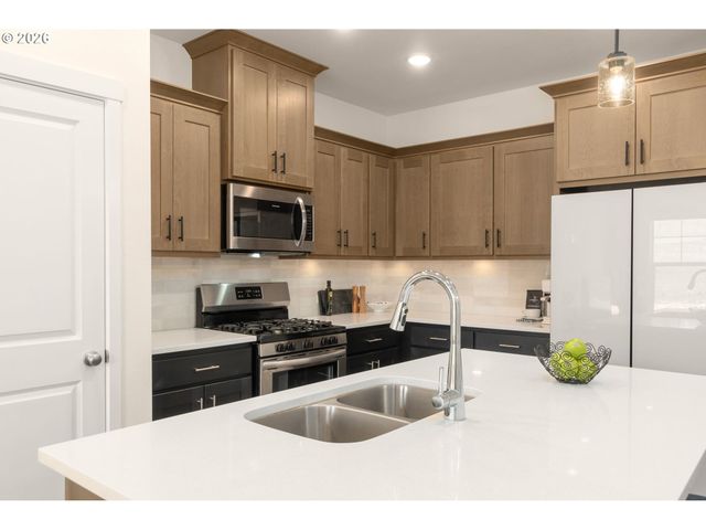 18240 Sw BARROWS Rd, Beaverton, OR 97007