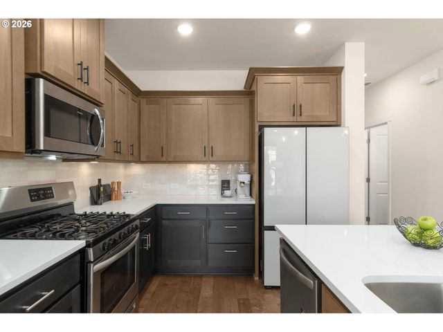 18240 Sw BARROWS Rd, Beaverton, OR 97007