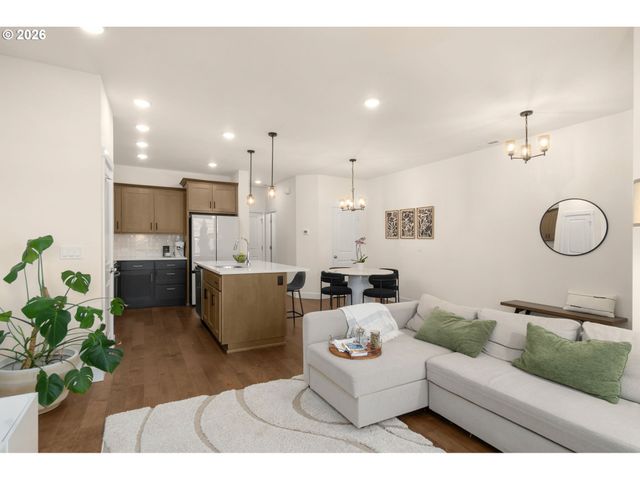 18240 Sw BARROWS Rd, Beaverton, OR 97007