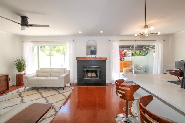 4518 W GRAY STREET, Tampa, FL 33609