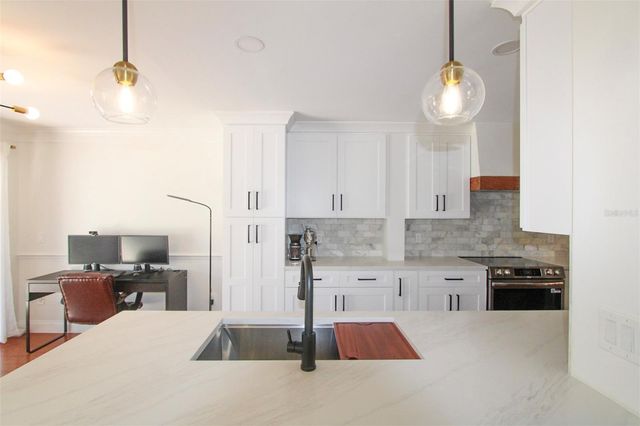 4518 W GRAY STREET, Tampa, FL 33609