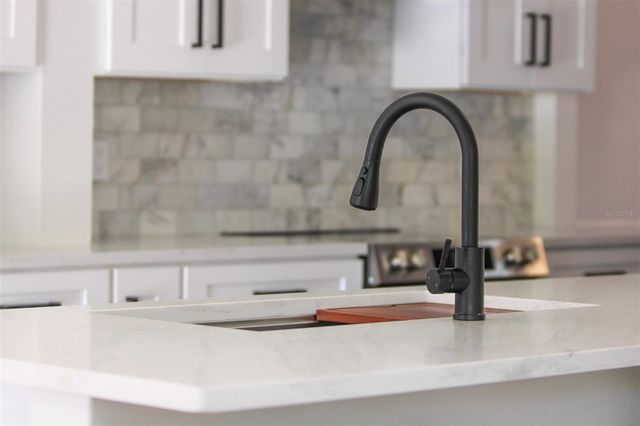 4518 W GRAY STREET, Tampa, FL 33609