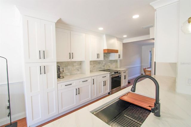 4518 W GRAY STREET, Tampa, FL 33609