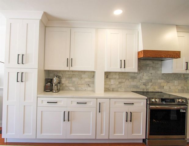 4518 W GRAY STREET, Tampa, FL 33609