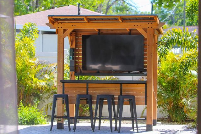 4518 W GRAY STREET, Tampa, FL 33609