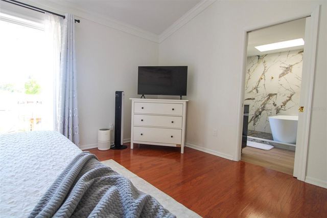 4518 W GRAY STREET, Tampa, FL 33609