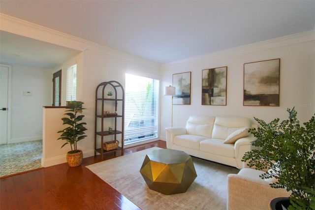 4518 W GRAY STREET, Tampa, FL 33609