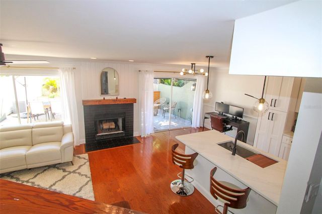 4518 W GRAY STREET, Tampa, FL 33609