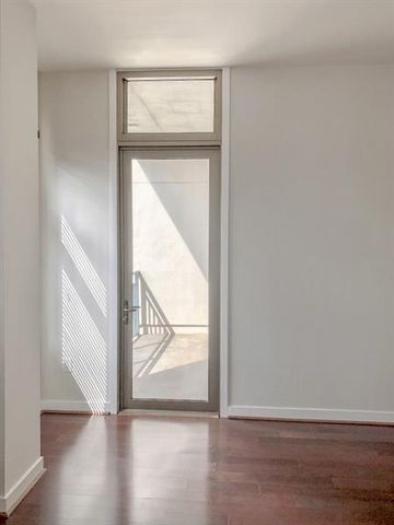 565 Peachtree Street NE 1104, Atlanta, GA 30308
