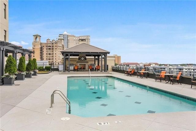 565 Peachtree Street NE 1104, Atlanta, GA 30308