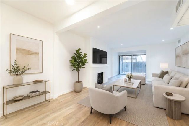 6275 Canoga 61, Woodland Hills, CA 91367