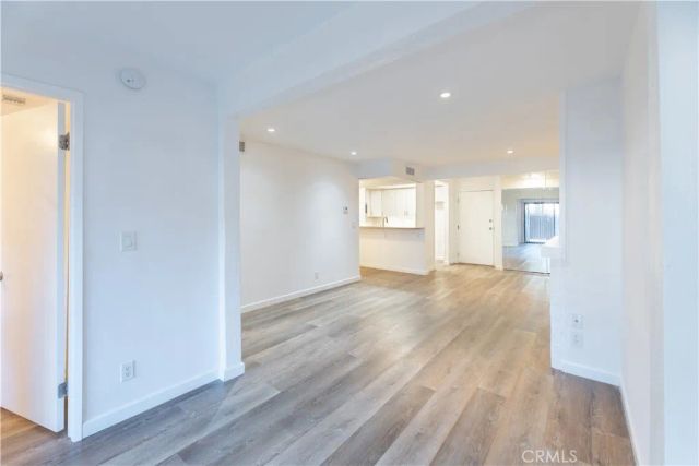 6275 Canoga 61, Woodland Hills, CA 91367