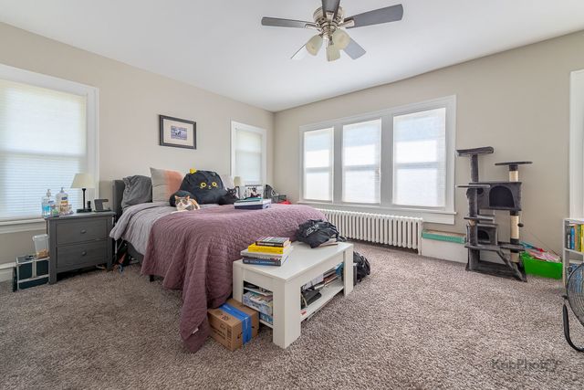 818 N La Grange Road, La Grange Park, IL 60526