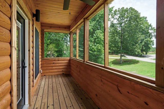 1100 Tanasi Trl, Cookeville, TN 38506