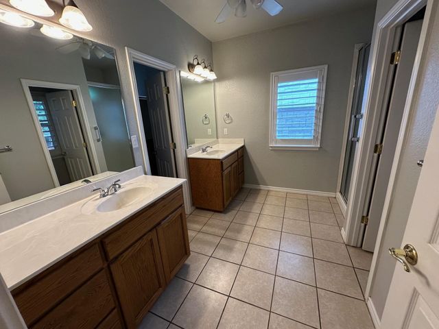 411 Stewart ST, Marble Falls, TX 78654