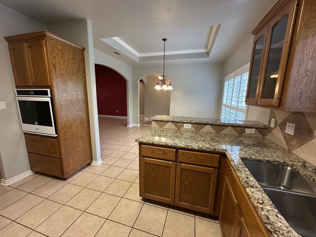 411 Stewart ST, Marble Falls, TX 78654