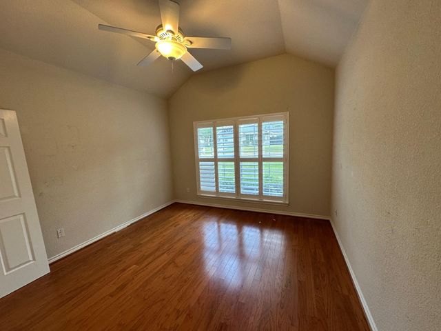 411 Stewart ST, Marble Falls, TX 78654