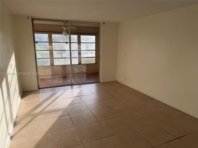 8100 Sunrise Lakes Blvd 108, Sunrise, FL 33322