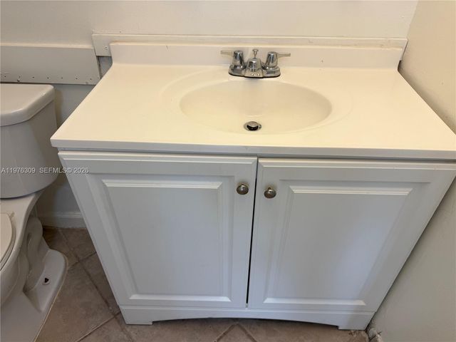 8100 Sunrise Lakes Blvd 108, Sunrise, FL 33322