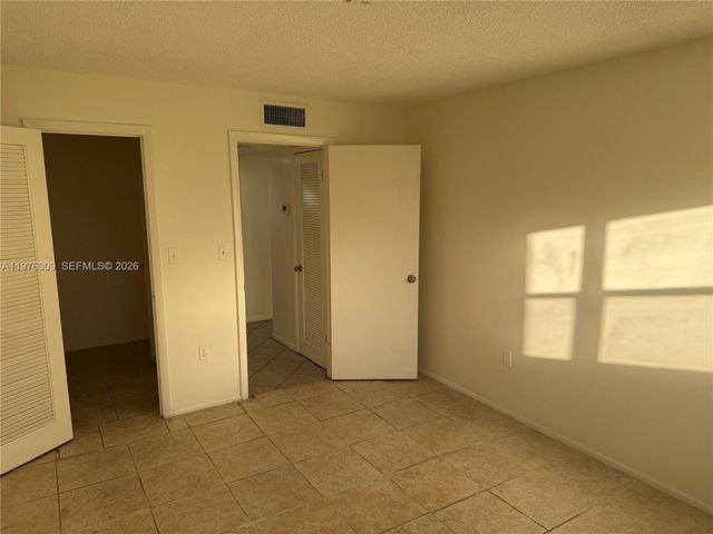 8100 Sunrise Lakes Blvd 108, Sunrise, FL 33322