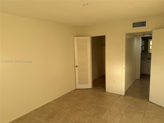 8100 Sunrise Lakes Blvd 108, Sunrise, FL 33322