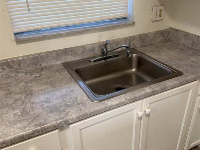 8100 Sunrise Lakes Blvd 108, Sunrise, FL 33322