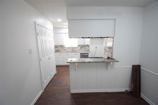 14302 Foxford Way, Houston, TX 77015