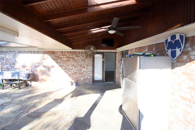 14302 Foxford Way, Houston, TX 77015