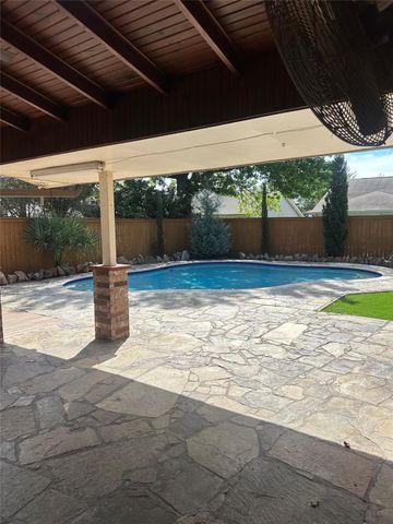 14302 Foxford Way, Houston, TX 77015