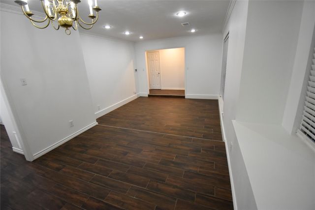 14302 Foxford Way, Houston, TX 77015