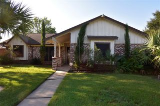 14302 Foxford Way, Houston, TX 77015