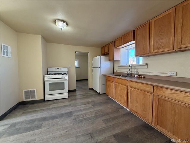 623 9th Street, Alamosa, CO 81101