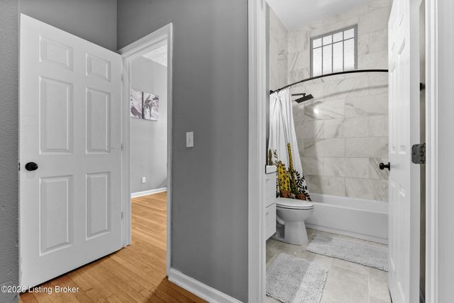 913 E Madison St, Louisville, KY 40204