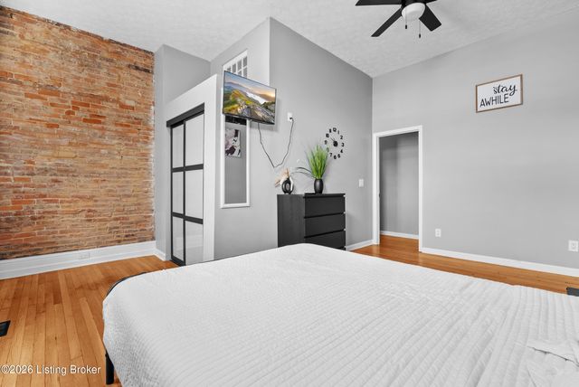 913 E Madison St, Louisville, KY 40204