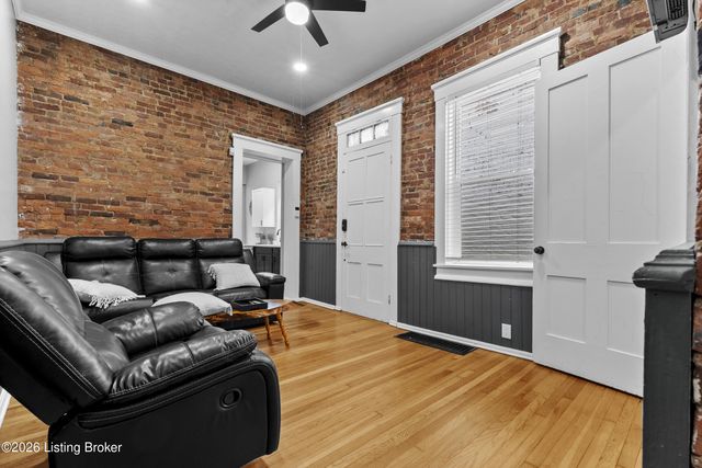 913 E Madison St, Louisville, KY 40204
