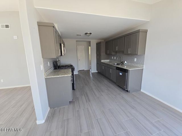 13837 FLORA VISTA Avenue, El Paso, TX 79928