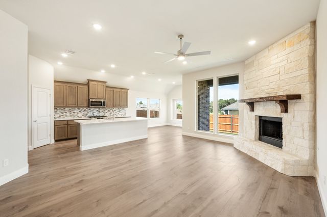 213 Seminole Trail, Alvarado, TX 76009