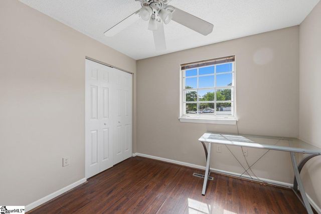2530 E North St Apt 13E Unit 13, Greenville, SC 29615