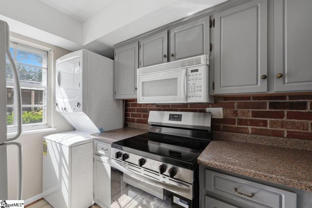 2530 E North St Apt 13E Unit 13, Greenville, SC 29615