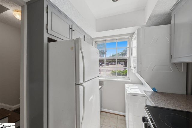 2530 E North St Apt 13E Unit 13, Greenville, SC 29615